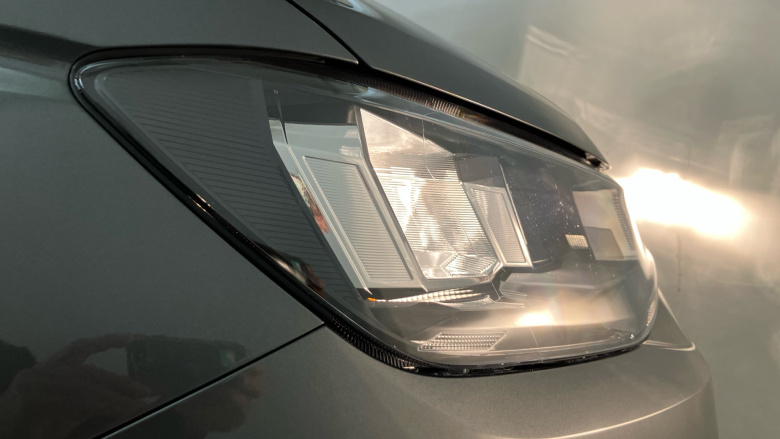 Volkswagen Caddy Cargo C20 Diesel 2.0 TDI 102PS Commerce Plus Van [Tech Pack]